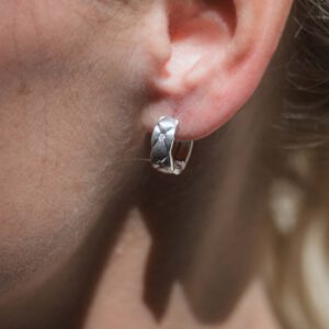 Creolen „Chesterfield“ – 585 Weißgold