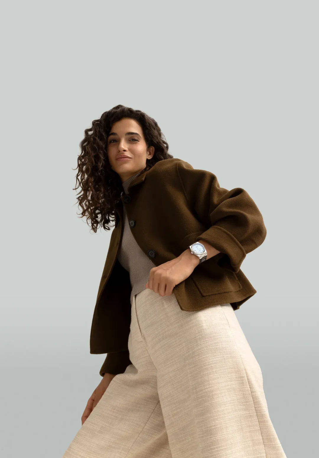 DAT-Tis-ADV-Gifting2024-25 -17_Still_03_Chiara_1746_8K